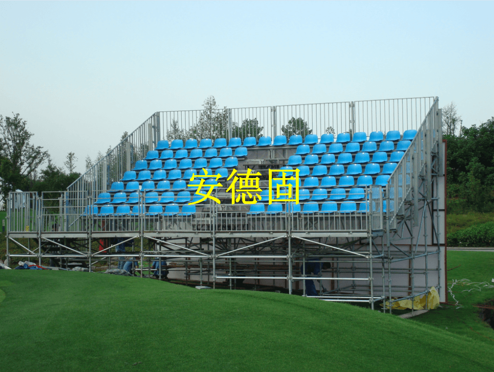 omega高尔夫巡回赛成都站临时看台搭建